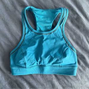Lululemon sports bra with phone pocket!